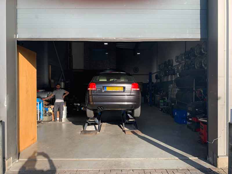 Garage in Oosterhout open op zaterdag voor onderhoud en reparatie